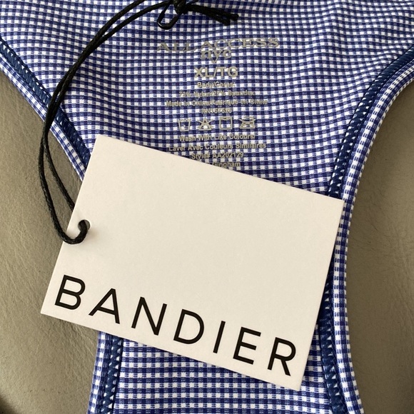 NWT Bandier Front Row Bra in Navy Gingham 💙🤍💙 - Picture 8 of 13